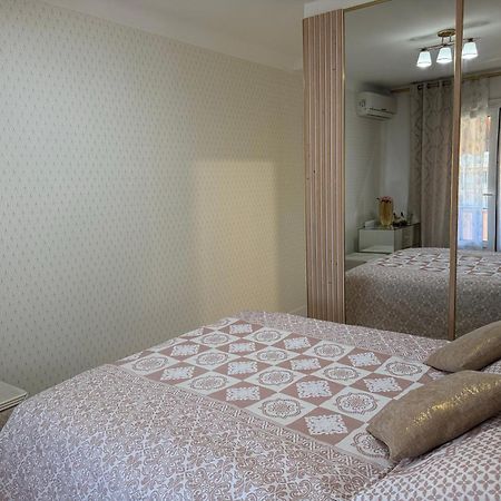 Emotion Vip Apartment Nisa Exterior foto