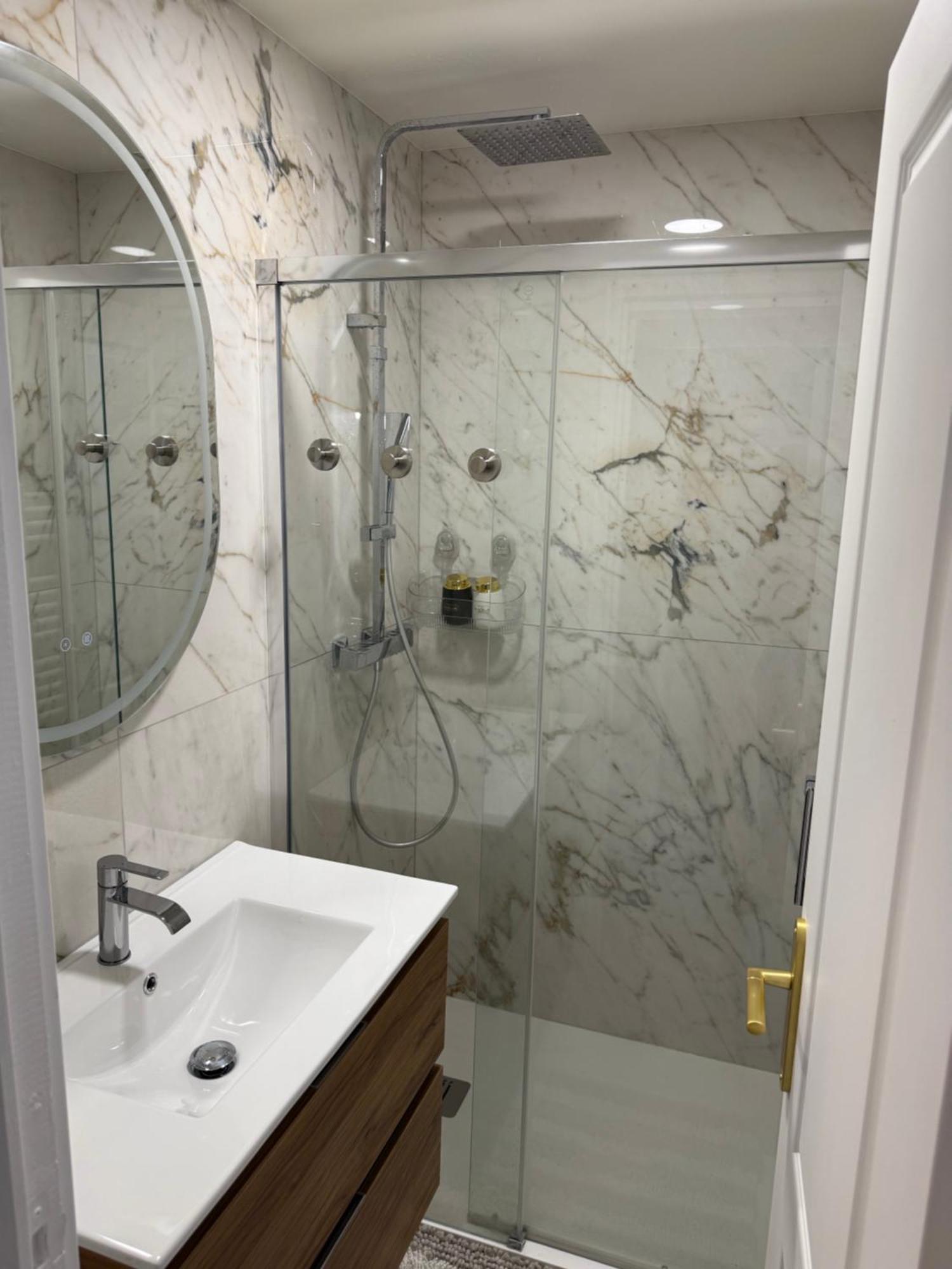 Emotion Vip Apartment Nisa Exterior foto