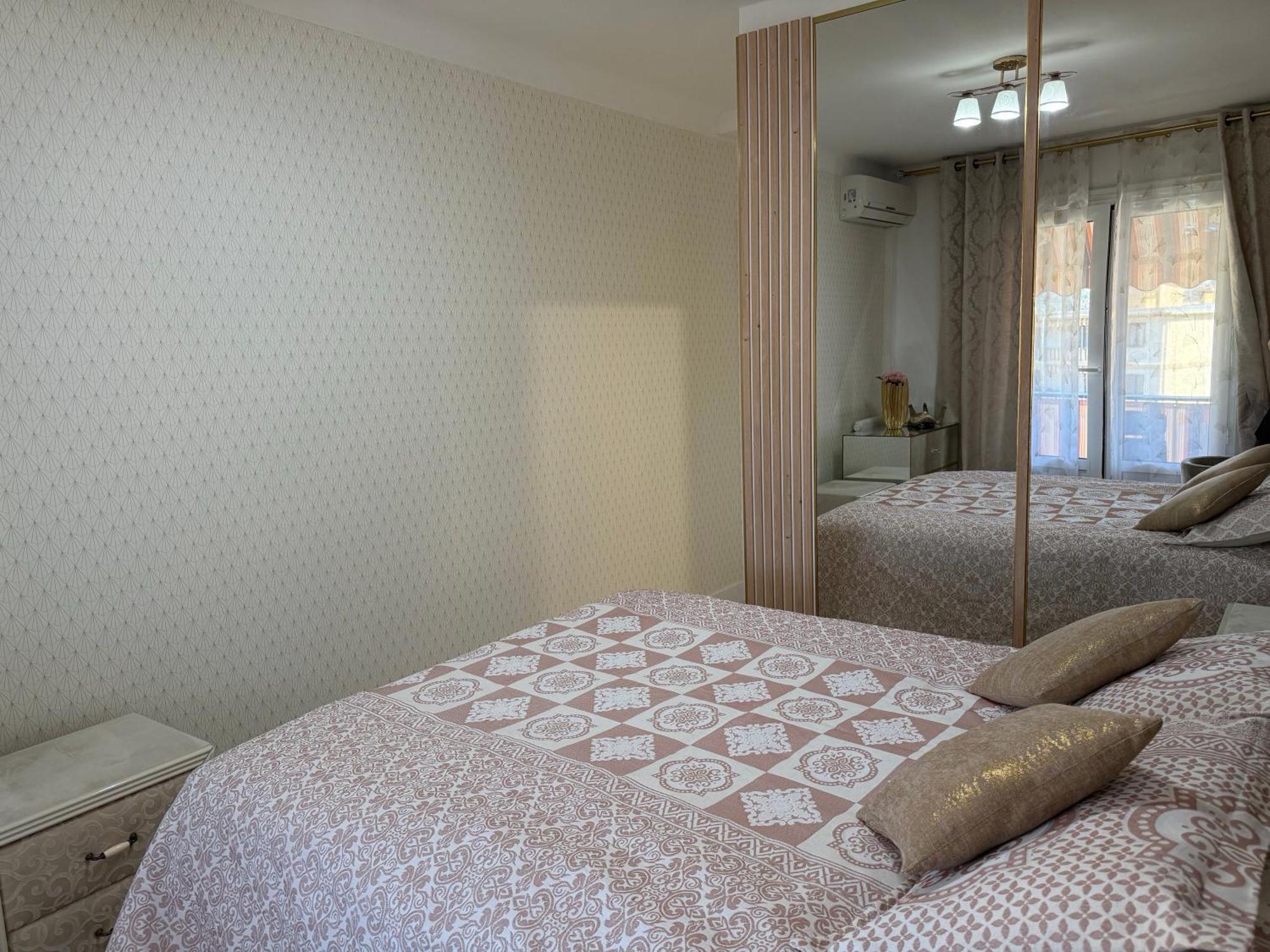 Emotion Vip Apartment Nisa Exterior foto