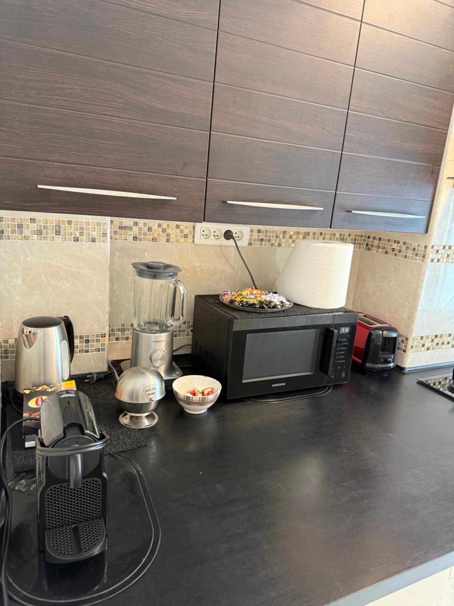 Emotion Vip Apartment Nisa Exterior foto